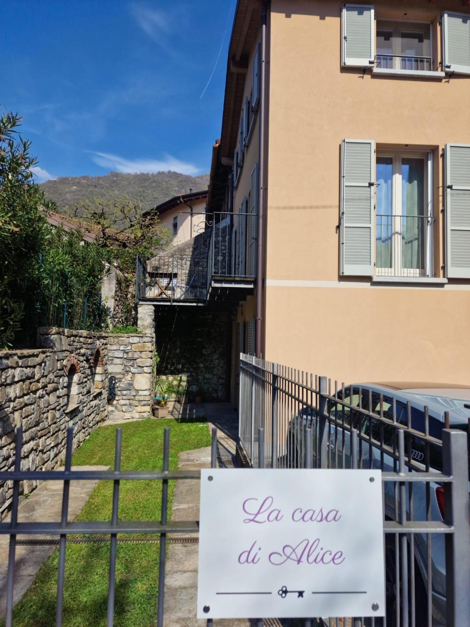 La Casa Di Alice Сasa de vacaciones Lenno